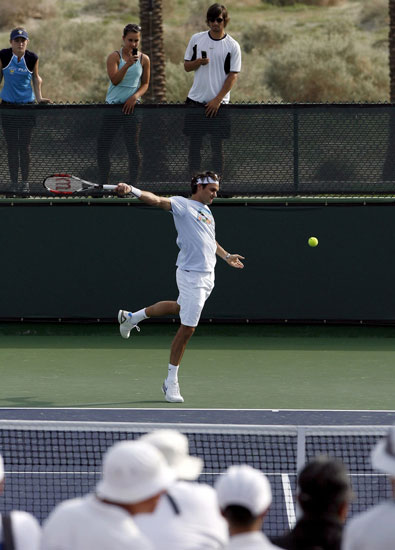 开云（中国）体育官网包含费德勒重返赛场，重要助攻首场状态出色，SKT观众沸腾！的词条