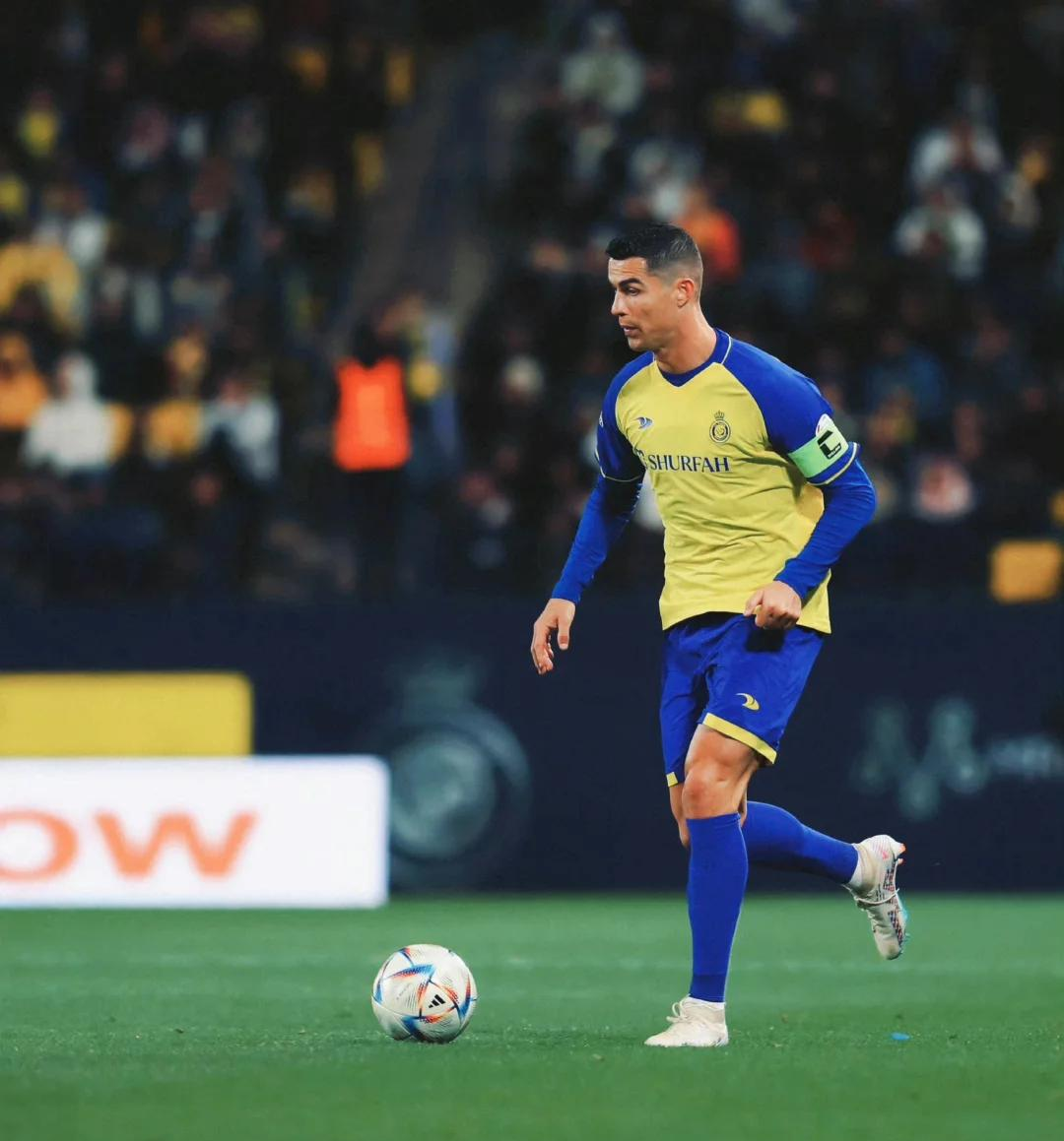 Kaiyun体育赛事直播C罗重返赛场，重要助攻首场状态出色，日本队观众沸腾！的简单介绍