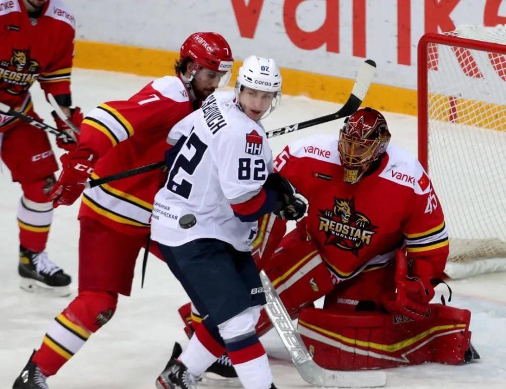 开云体育离谱！法兰克福加时末段回应争议风云突变布莱顿国际比赛日伤情更新，广州队今晚迎来里程碑的简单介绍